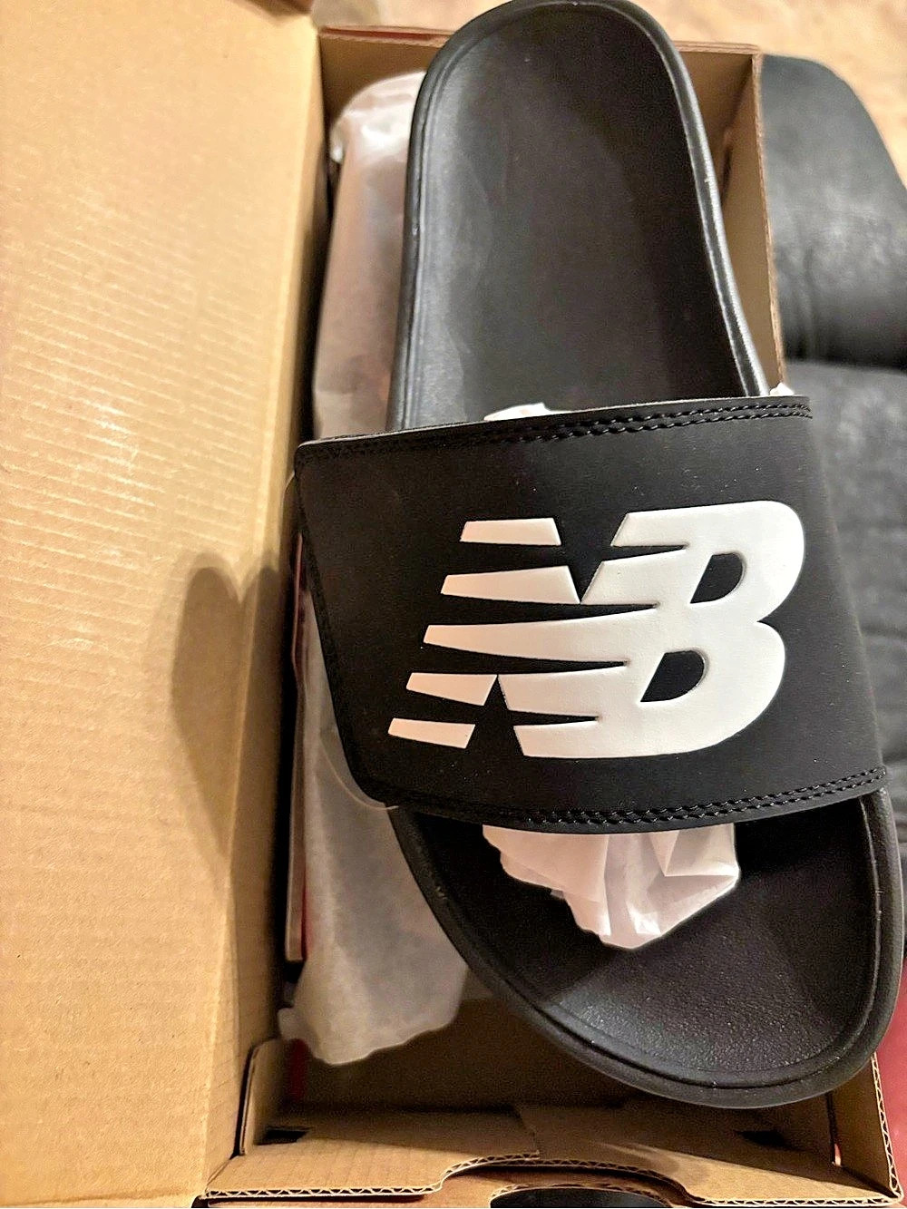 New Balance 200 Adjustable Slides Black & White US 8.5w/7m NWT